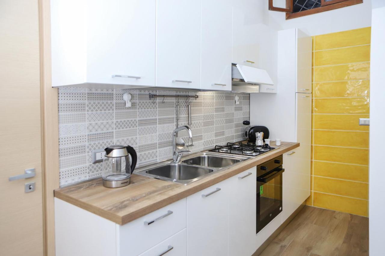 Tribunali Family Apartment By Wonderful Italy Nápoly Kültér fotó